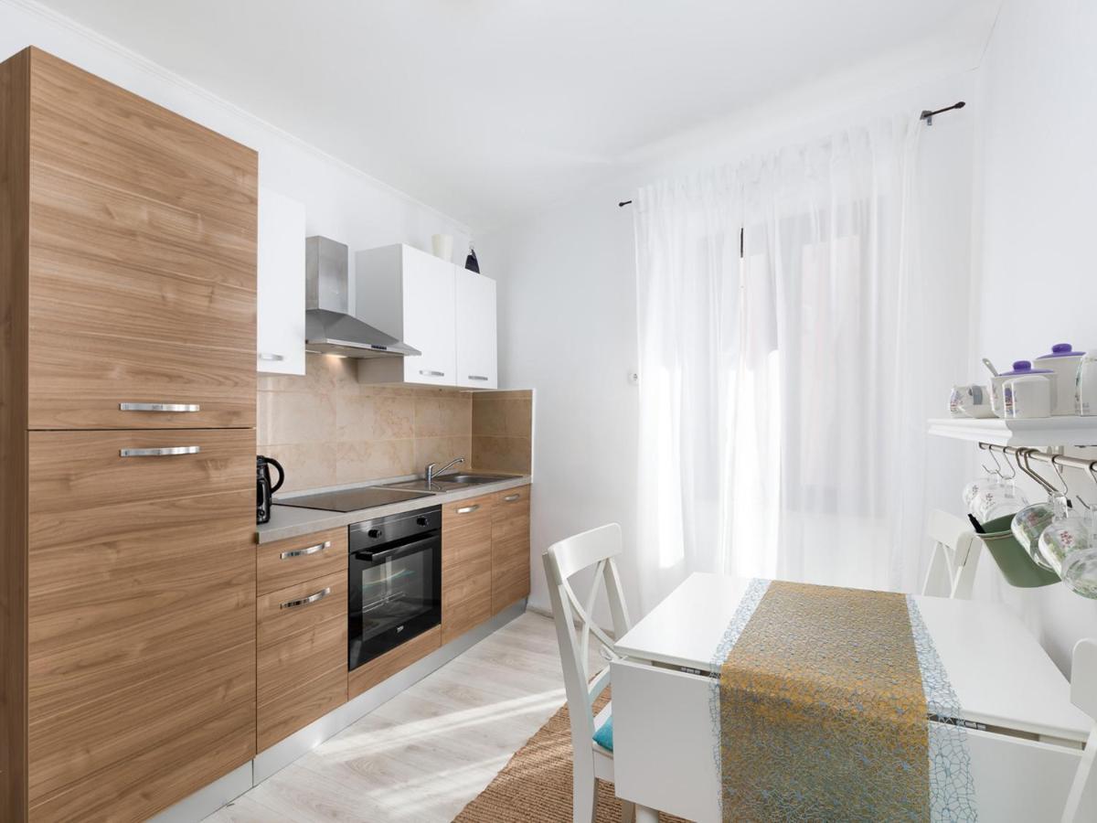 Apartment Tre Cuori By Irundo Ровин Екстериор снимка